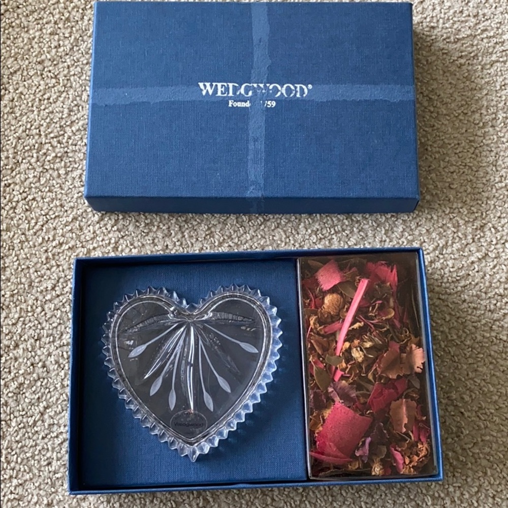 Wedge wood crystal heart box